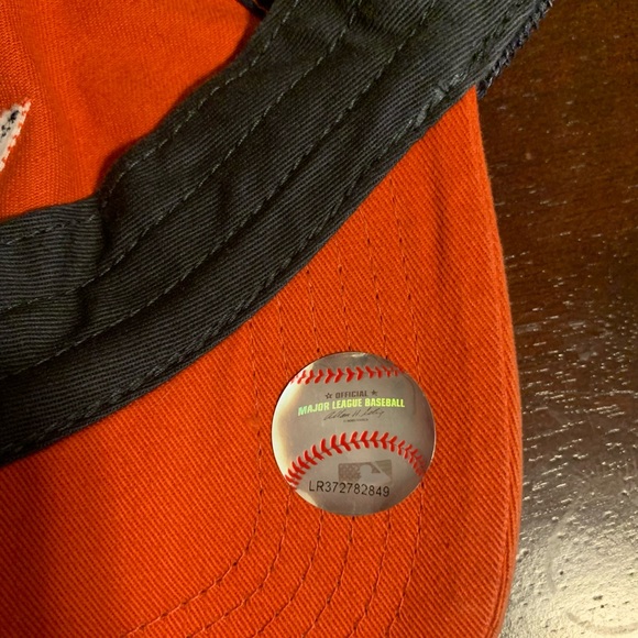 Houston Astro’s MLB Hat - Picture 6 of 10